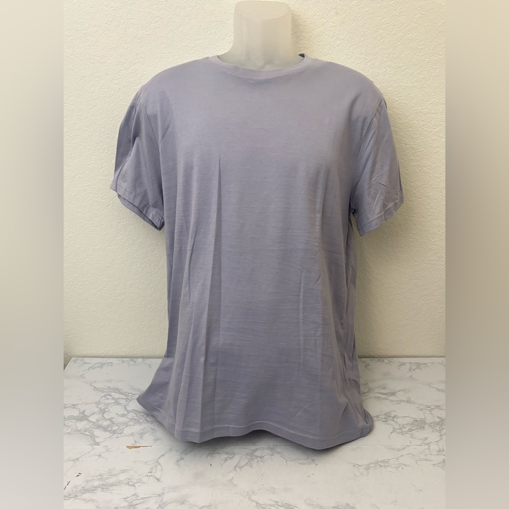 H&M divided men’s Purple T-shirt short sleeve size Medium Pullover Tee NWT